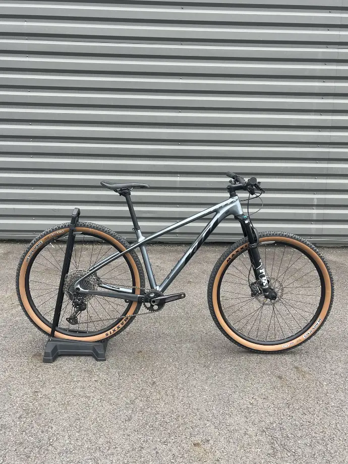 VTT KTM FULL CARBONE